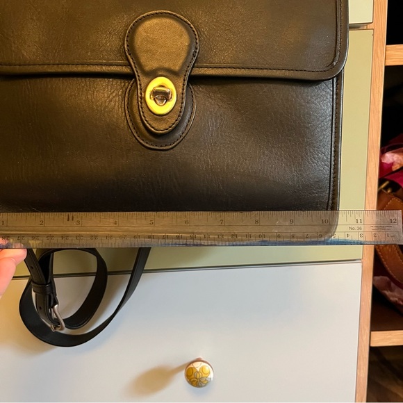 Coach Black Leather Willis Bag - Picture 13 of 16